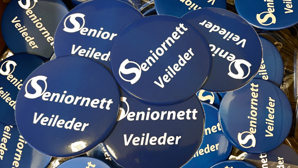 Store buttons med Seniornettlogo